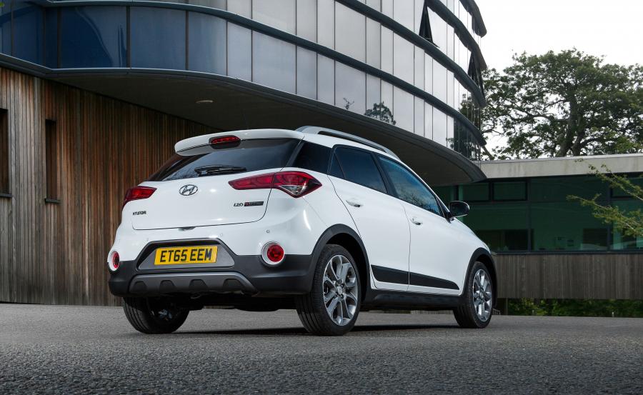  Hyundai i20 Active 2016 года  (UK) (фото 4 из 20)